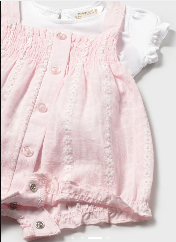 Conjunto peto con camiseta