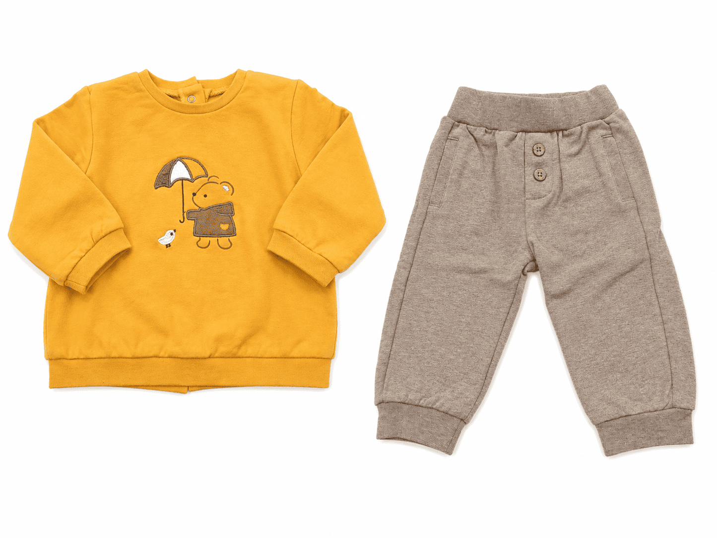 Conjunto de sudadera con pantalón de chándal