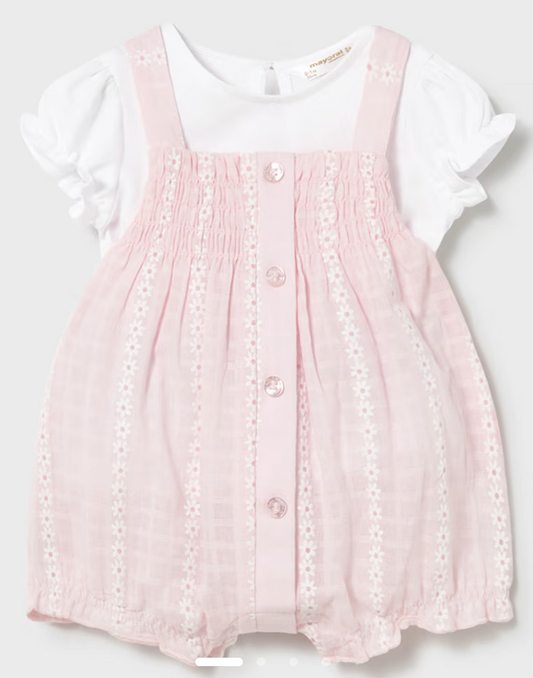 Conjunto peto con camiseta