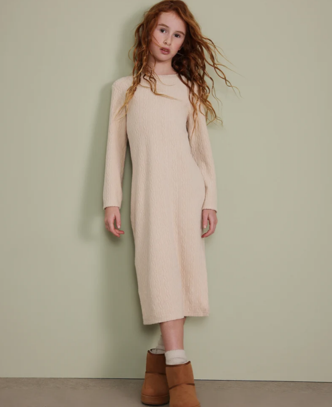 Vestido midi de niña de tricot de canalé con manga larga