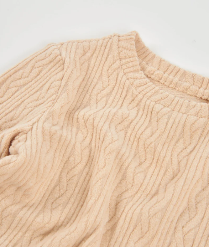 Vestido midi de niña de tricot de canalé con manga larga
