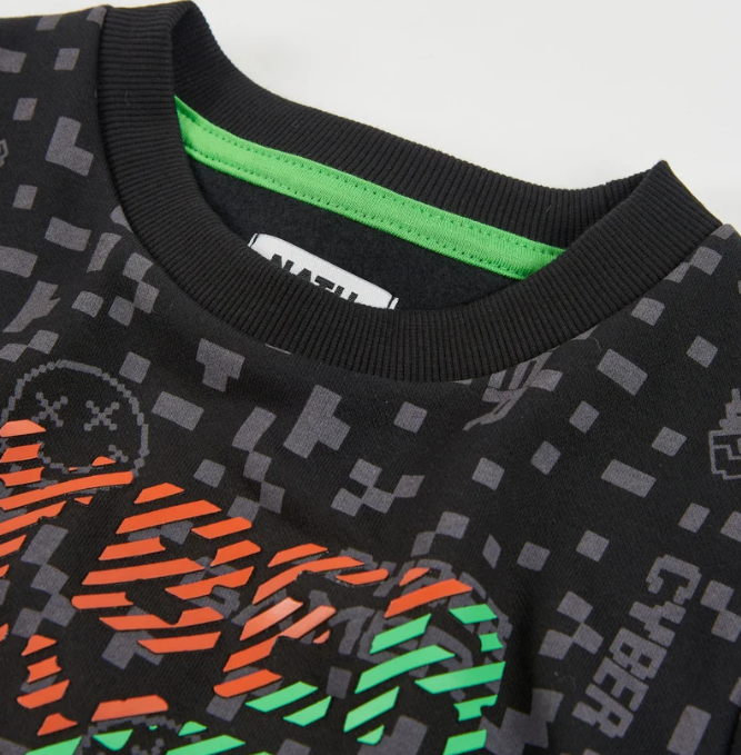 Sudadera de niño de felpa con estampado pixelado y puños elásticos