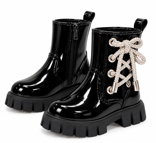 Botas de charol trenzado brillante