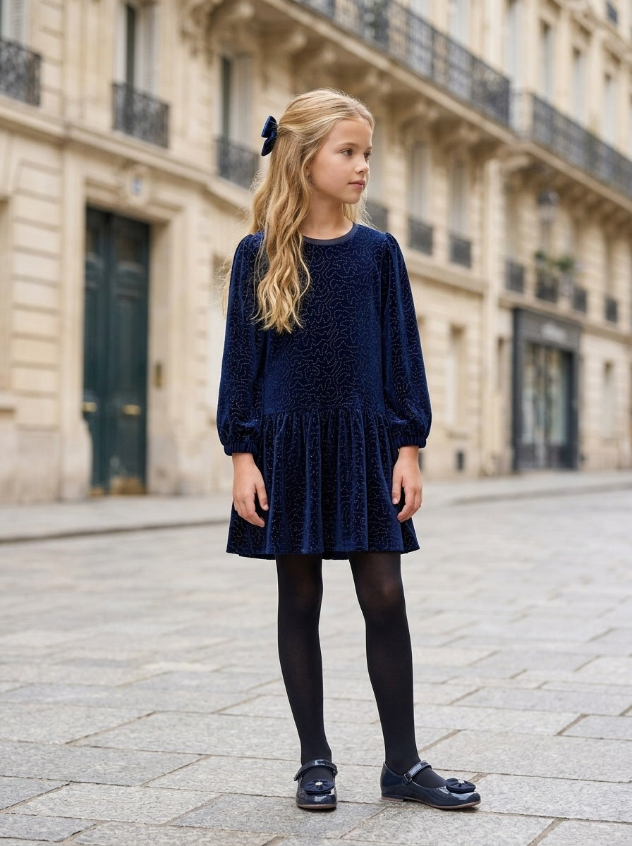 Vestido de niña con detalle brillante y falda acampanada